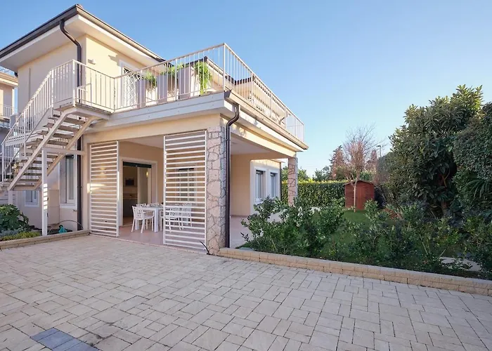 Dolce - Gioia アパート *